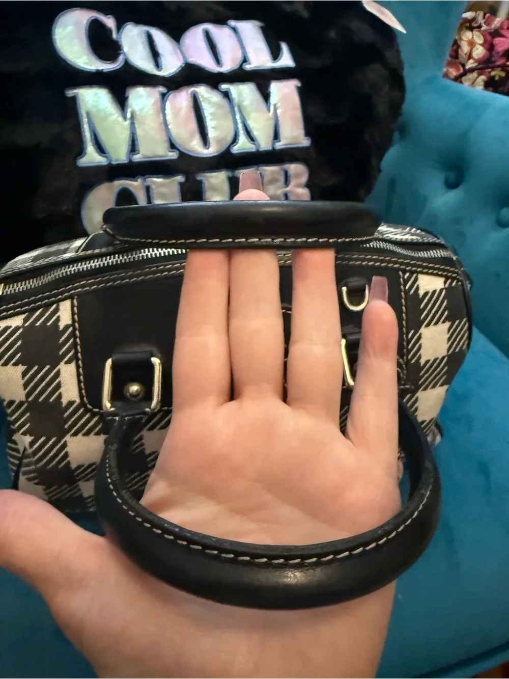 Vintage Classy Dooney  & Bourke Black and Cream Plaid Satchel Handbag - Picture 5 of 6